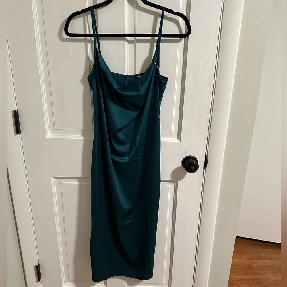 Satin dress👗
